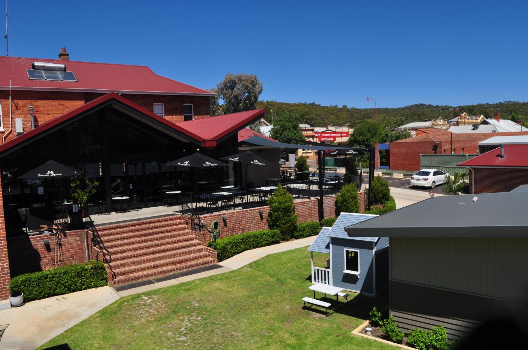 Victoria Hotel Toodyay ภายนอก รูปภาพ